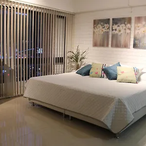 excelente-apartamento-en-parque-el-poblado.colombiamedellinhotels.com/